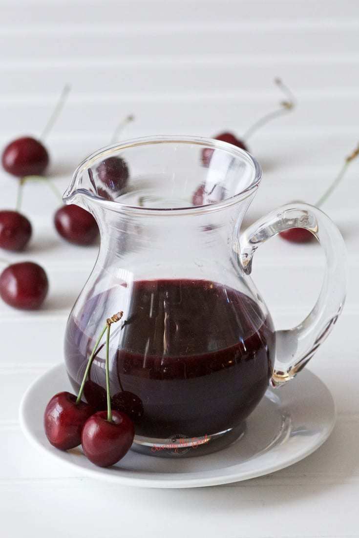 مربای آلبالو و شربت آلبالو-نازنین جوادی3.jpg