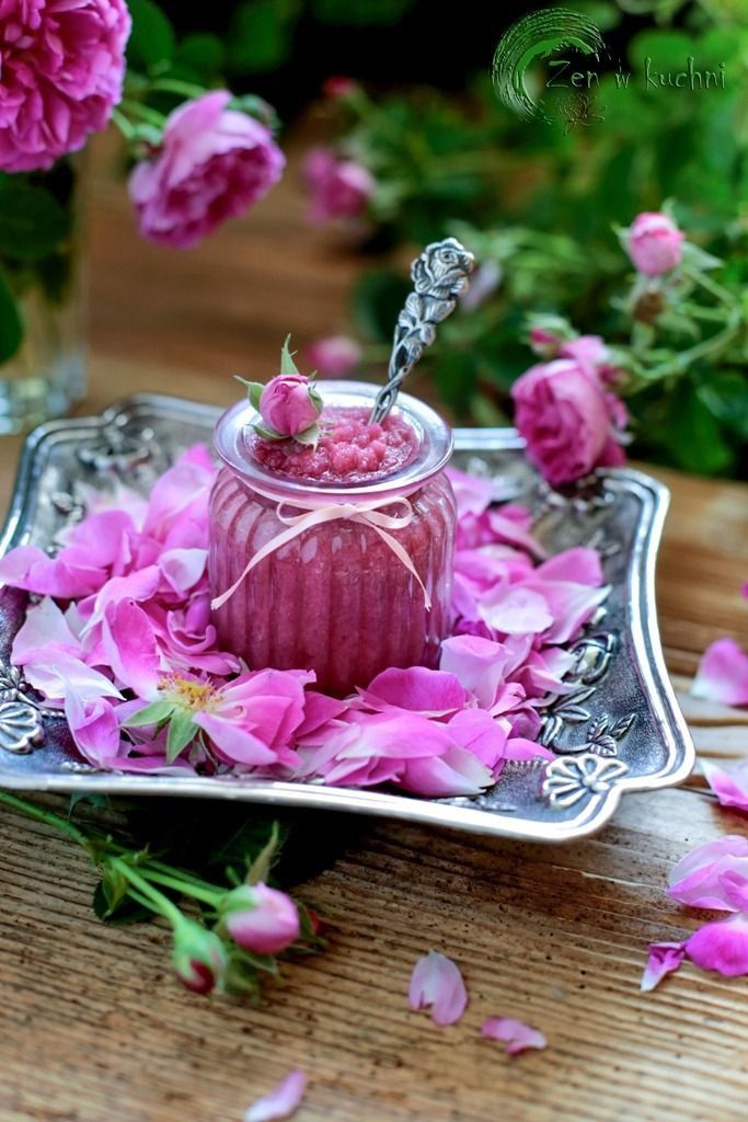 مربای گل محمدی.jpg