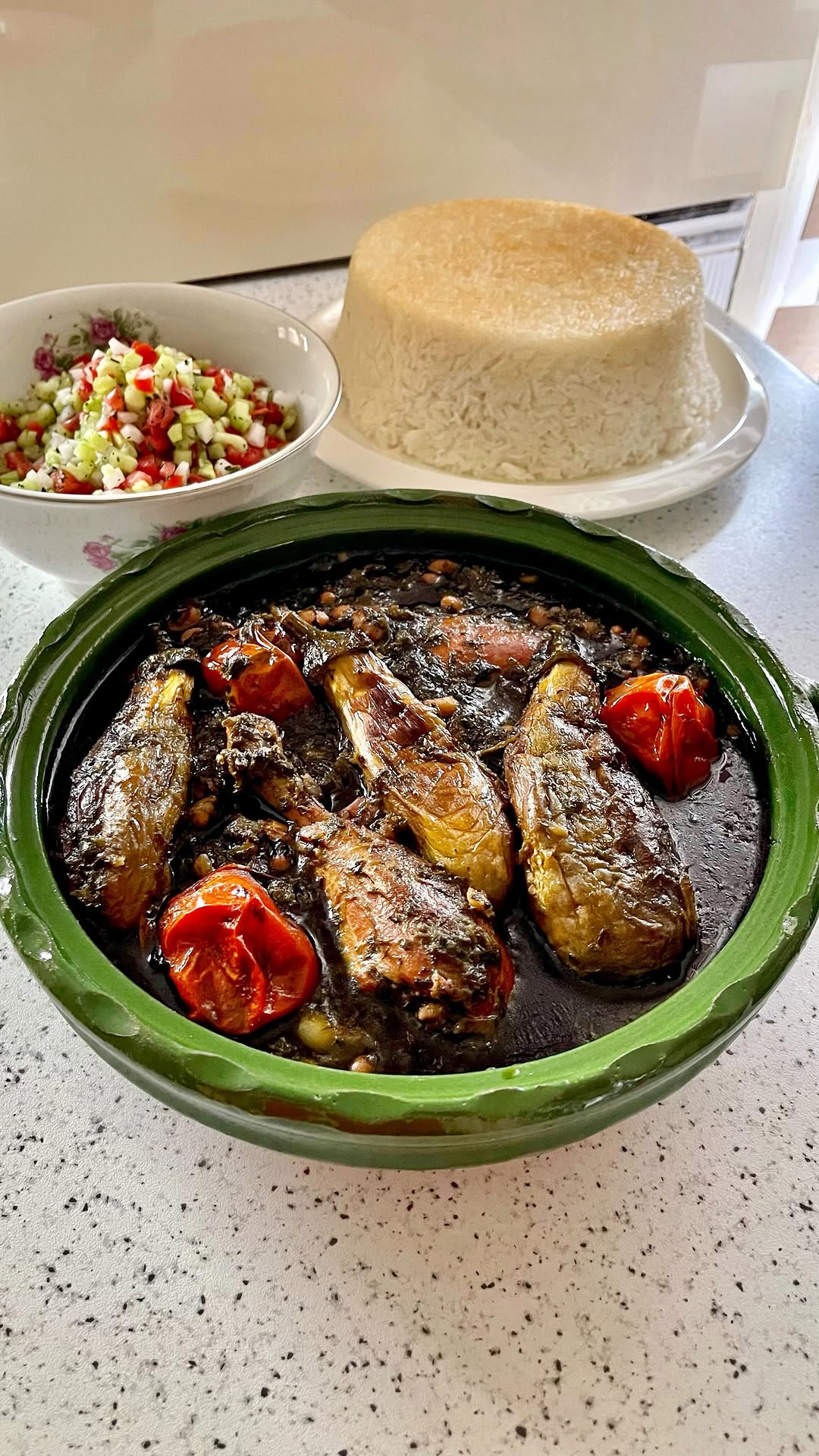 قورمه سبزی رشتی.jpg
